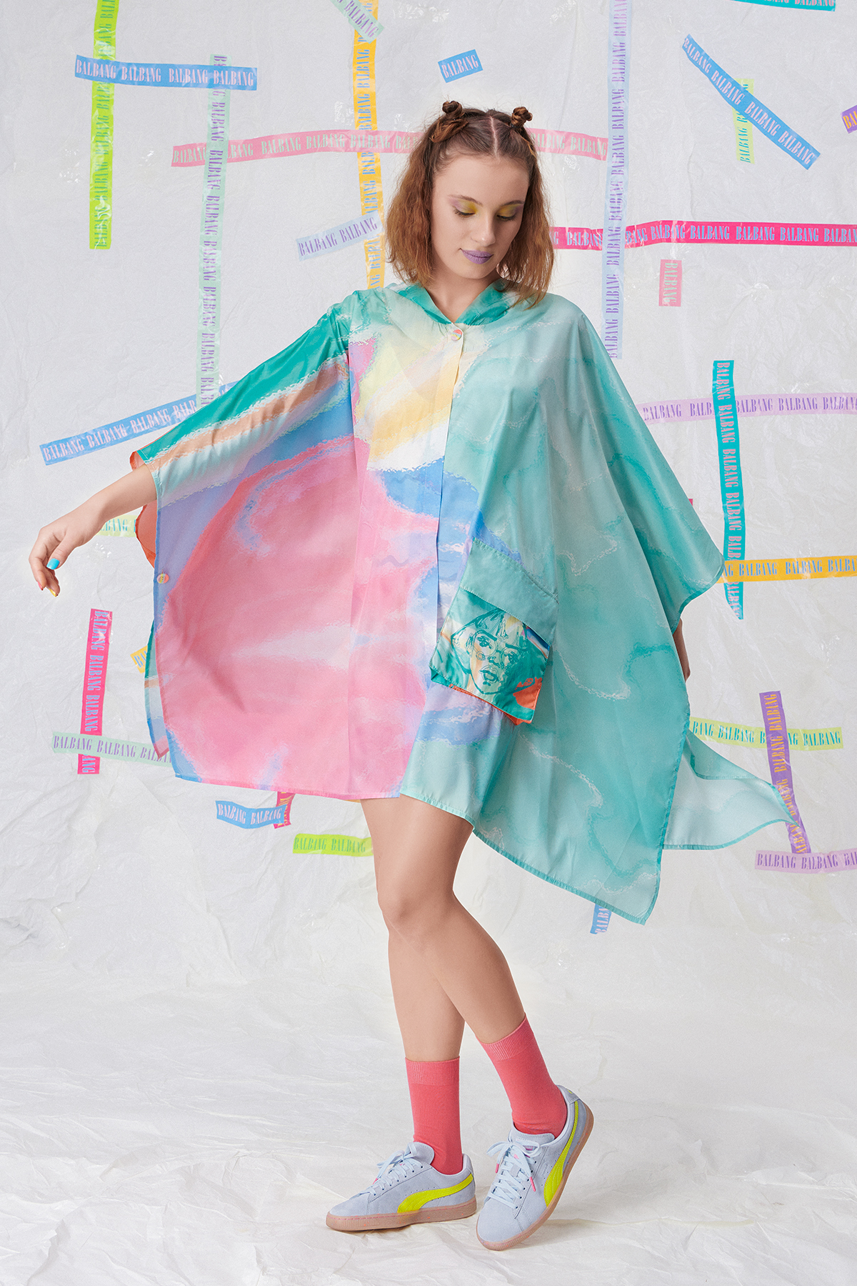 DREAM A LITTLE DREAM RAINCOAT LOOK O1