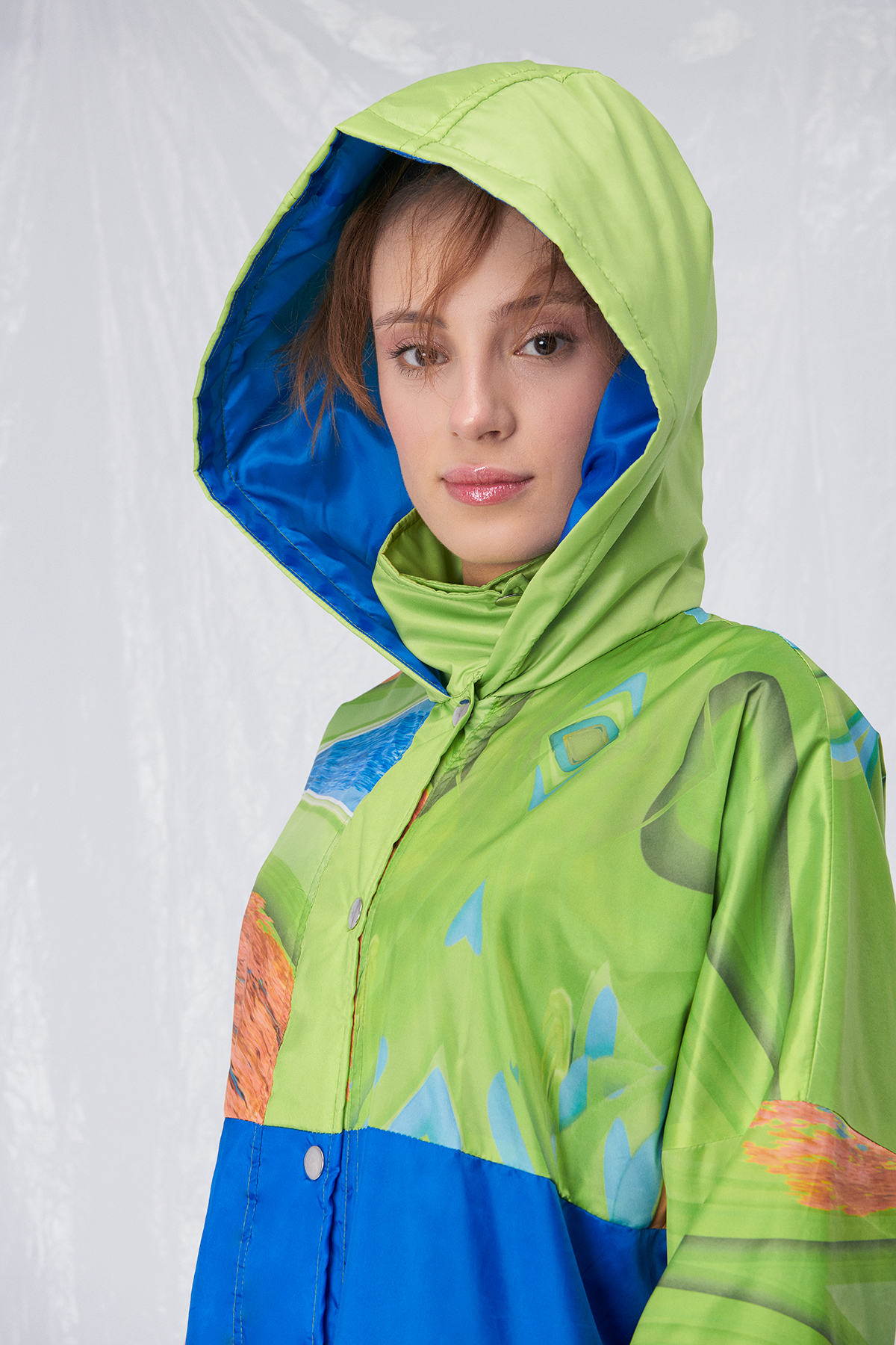 RAINBOW RAINCOAT LOOK O1